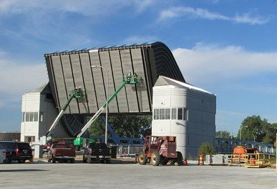 2016-06-30d Ft._St._Bridge.jpg (123.76 KiB) Viewed 1740 times WOW! Even though it isn't finished, the new Fort Street Bridge is quite impressive!