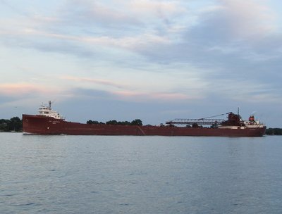 2016-07-23p LAT.jpg (92.3 KiB) Viewed 1788 times Just after sunset, Lee A Tregurtha, in ballast for Superior, passed Algonac State Park.