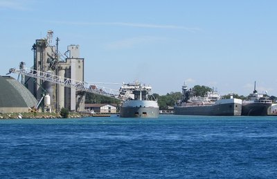 2016-07-23m Sarnia Gov_Dock.jpg (104.12 KiB) Viewed 1788 times This was the scene at the Sarnia Government Dock. Manitoulin was unloading grain while tug Olive Moore with her barge, Louis J. Kuber and Ojibway sat in temporary lay-up.