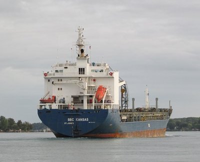 2016-09-10g BBC_Kansas.jpg (71.81 KiB) Viewed 1559 times The saltie BBC Kansas was formerly named Amber. She's registered in Antigua Barbuda and her eventual destination is Antwerp, Belgium.