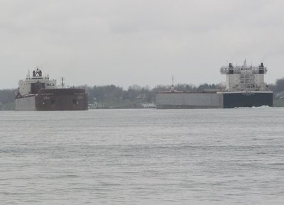 2016-11-25b AmCent. & PRT.jpg (74.11 KiB) Viewed 2074 times American Century, up-bound to Two Harbors, meets Paul R. Tregurtha, down-bound to the St. Clair Power Plant.
