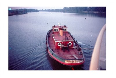 saginaw2.jpg (190.54 KiB) Viewed 4840 times Tug Frederick T. Kellers towing Soo River Trader