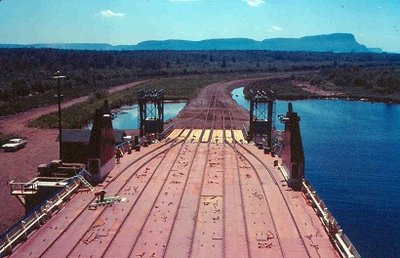 rail deck on incan superior t. bay (2).jpg (56.51 KiB) Viewed 4262 times Rail deck on Incan Superior in Thunder Bay.