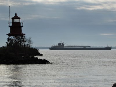 Calumet backing to the Lafarge dock