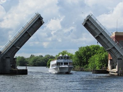 Through the open bridge, down the channel, and out onto Lake Huron to visit the underwater shipwreck preserve.