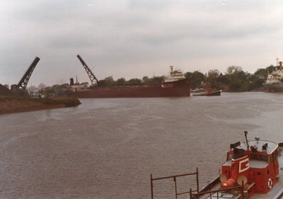 Str. Paul H. Carnahan departing Lorain.