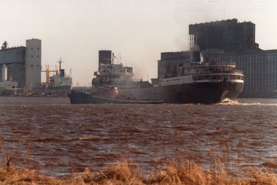 Ernest R. Breech outbound Farmers Union-GTA Elevator #2, Superior with "G" tug North Dakota.