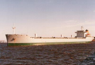 Mljet outbound from Harvest States #2, Superior. Note the 3 bases for deck cranes. I think the next trip she made here the cranes had been added.