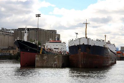 Algoma Central Marine's MV.'Algoisle' Docked at Montreal, Awaiting Her Overseas Srcap Tow, Tanker (For Sale) MV. 'Petrolia Desgagnes' Alongside - A Bow View -Saturday, October 2, 2010..jpg (76.27 KiB) Viewed 1042 times Algoma Central Marine's MV.'Algoisle' Docked at Montreal, Awaiting Her Overseas Srcap Tow, Tanker (For Sale) MV. 'Petrolia Desgagnes' Alongside - A Bow View -Saturday, October 2, 2010..jpg