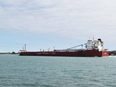 Thunder Bay (Thunder Bay) was built in China. To get to the Great Lakes, she went through the Panama Canal.