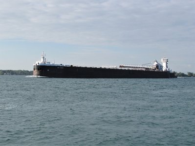 Nice bow wake as Clyde S. VanEnkevort and barge Lake Erie approach Marysville.