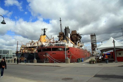 S.S. Halifax x Frankcliffe Hall & Sauniere await thier fate Oct `10b.jpg