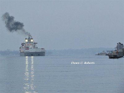 As she closed in on the dock, my camera battery closed down!