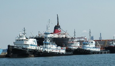 Tugs-Hamilton-042010.jpg (292.97 KiB) Viewed 2142 times Tugs-Hamilton-042010.jpg