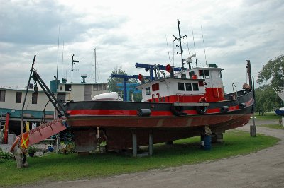 Unknown Tug-Port Darlington ON-06272010-02sm.jpg (386.88 KiB) Viewed 2679 times Unknown Tug-Port Darlington ON-06272010-02sm.jpg