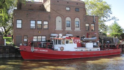 cfdfireboat1.JPG