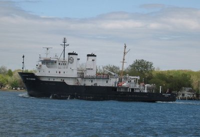 Returning to Port Huron after a day of training down river
