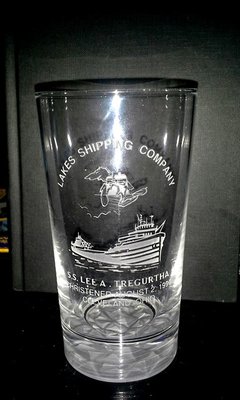 20140525_213136.jpeg (65.51 KiB) Viewed 3672 times 1990 Etched Lee A Treguthera christening glass excellent shape, very rare, $50 Starting bid.