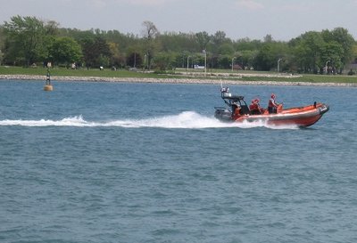 2014-05-26g CCG boat.jpg (70.11 KiB) Viewed 1690 times Looks like a fun job, at least today!