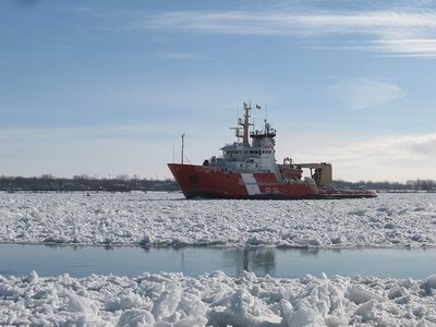 Broke an up-bound path for Victory, then turned and led CSL Niagara down river.