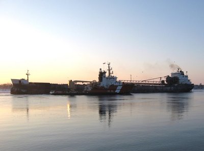 2015-03-02c Cresswell & Risley.jpg (87.5 KiB) Viewed 1573 times With Cresswell safely at Sarnia, Risley's job is done -- for the present!