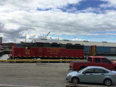 20151010CHBengine1.jpg (223.67 KiB) Viewed 9178 times Cleveland Harbor Belt Rail Line moves between the tucking, barges & such, NS & CSX.