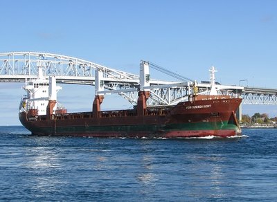 2015-10-22a Fortunagracht.jpg (99.07 KiB) Viewed 2041 times Fortunagracht clearing the Bluewater Bridges on her way to Windsor, on Thursday.