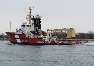 2016-01-22a CCG Risley.jpg (92.89 KiB) Viewed 1568 times Canadian ice breaker Samuel Risley on a frigid January afternoon.