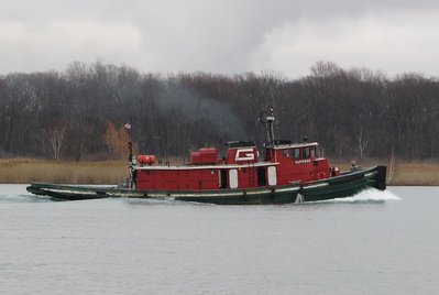 2016-03-15g Tug Superior.jpg (98.5 KiB) Viewed 1446 times The long day, which apparently began after an early breakfast, has ended and these guys are headed back to home base for supper!