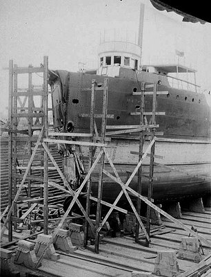 In drydock 1906.jpg