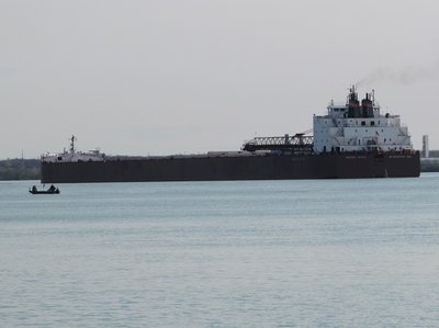 2016-05-08c Mesabi Miner.jpg (93.24 KiB) Viewed 1828 times Mesabi Miner left anchorage, headed down river, and began waiting for her turn at RECOR.