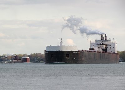 2016-05-15i AmSpirit & Oberstar.jpg (101.1 KiB) Viewed 3271 times The only two ships currently operating with scrubber systems.