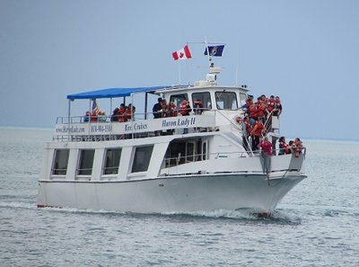 Looks like the passengers on Huron Lady were having plenty of fun!
